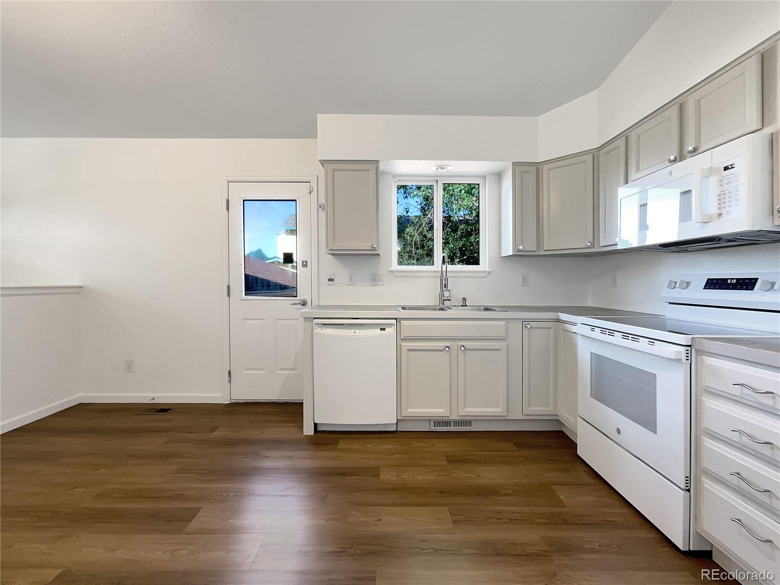 MLS Image #5 for 542  hawthorn circle,frederick, Colorado