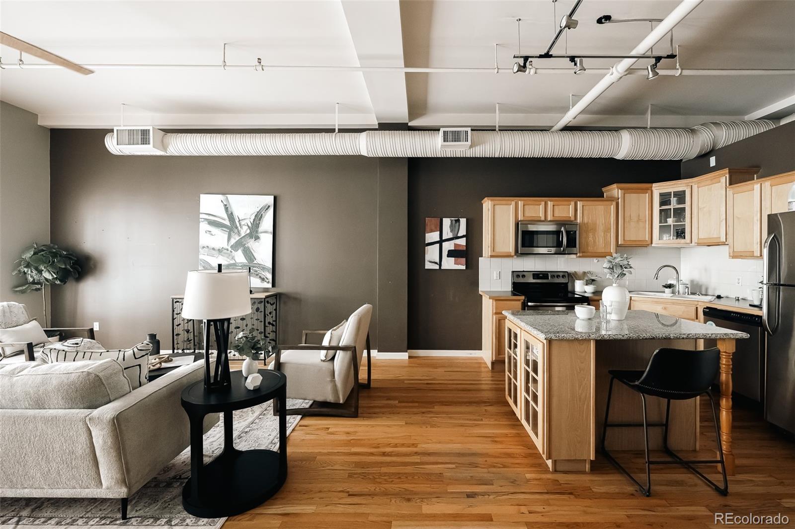 MLS Image #13 for 1555  california street 609,denver, Colorado