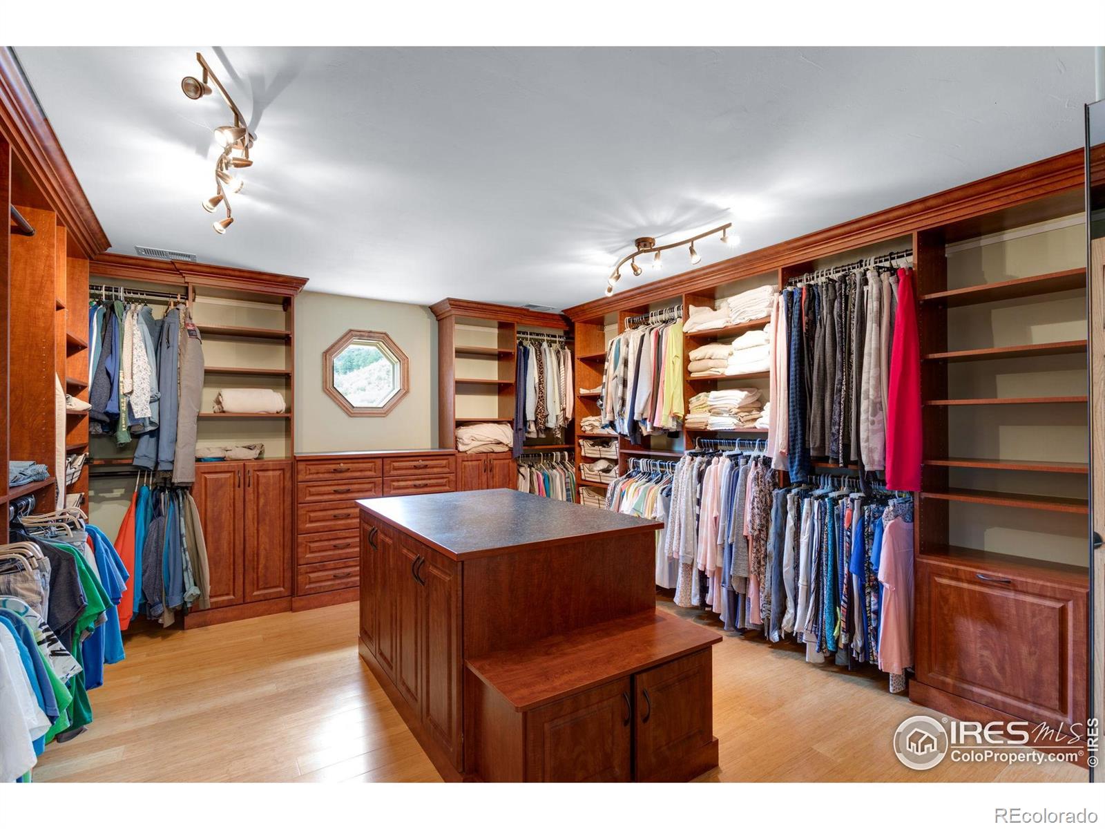 MLS Image #30 for 60  chieftain court,lyons, Colorado