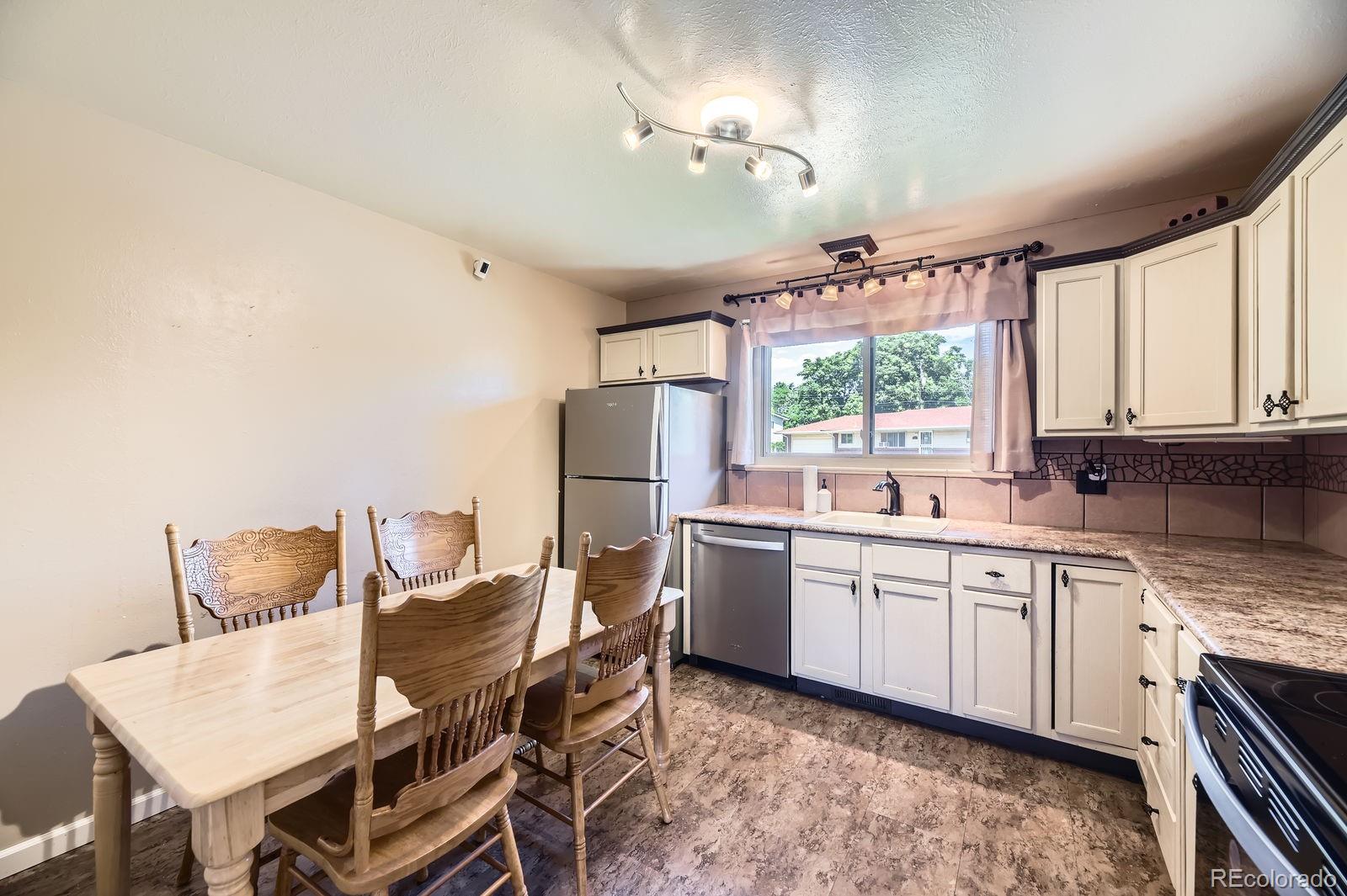 MLS Image #8 for 11462 w tennessee place,lakewood, Colorado
