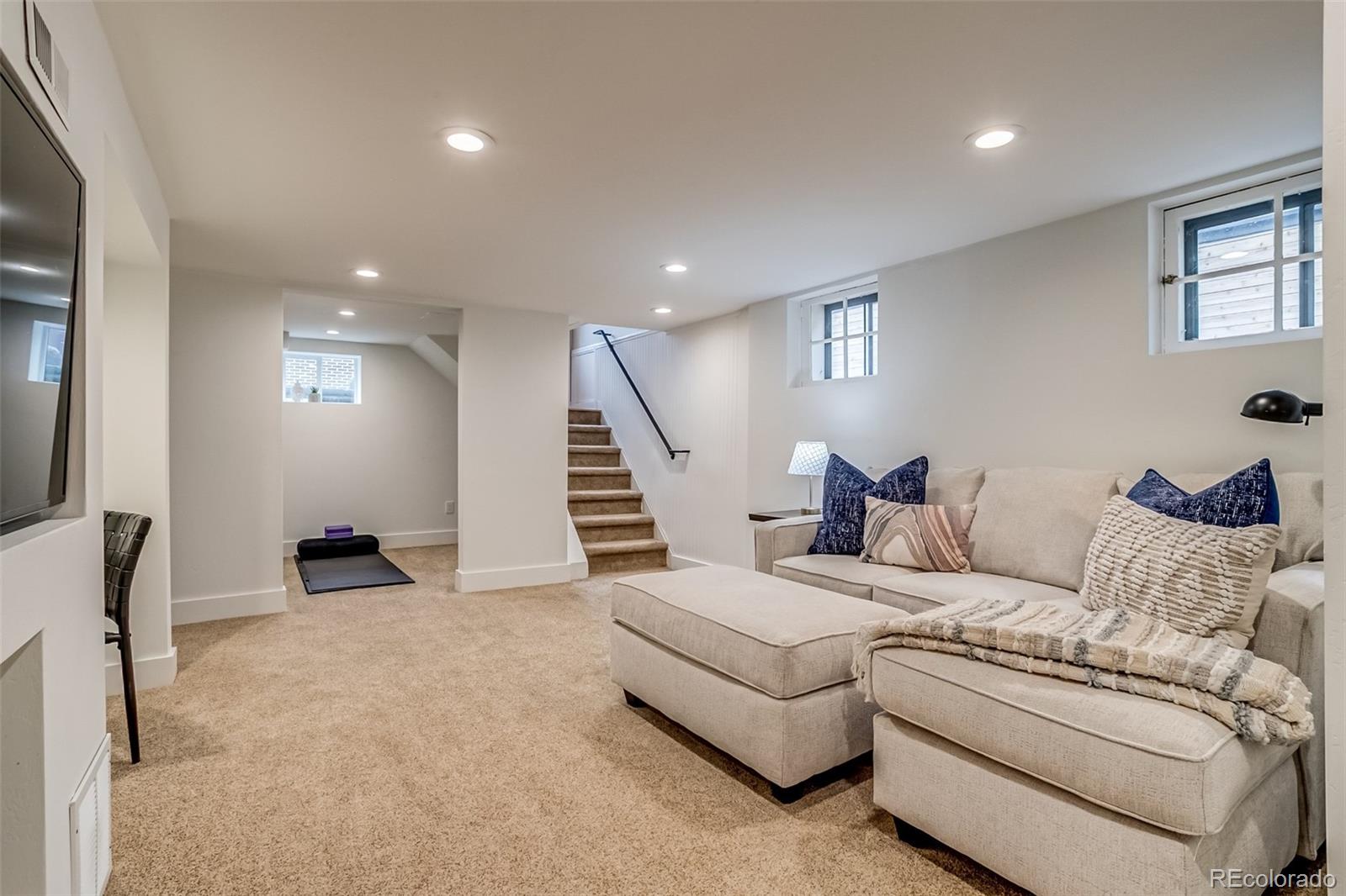 MLS Image #22 for 840 s corona street,denver, Colorado