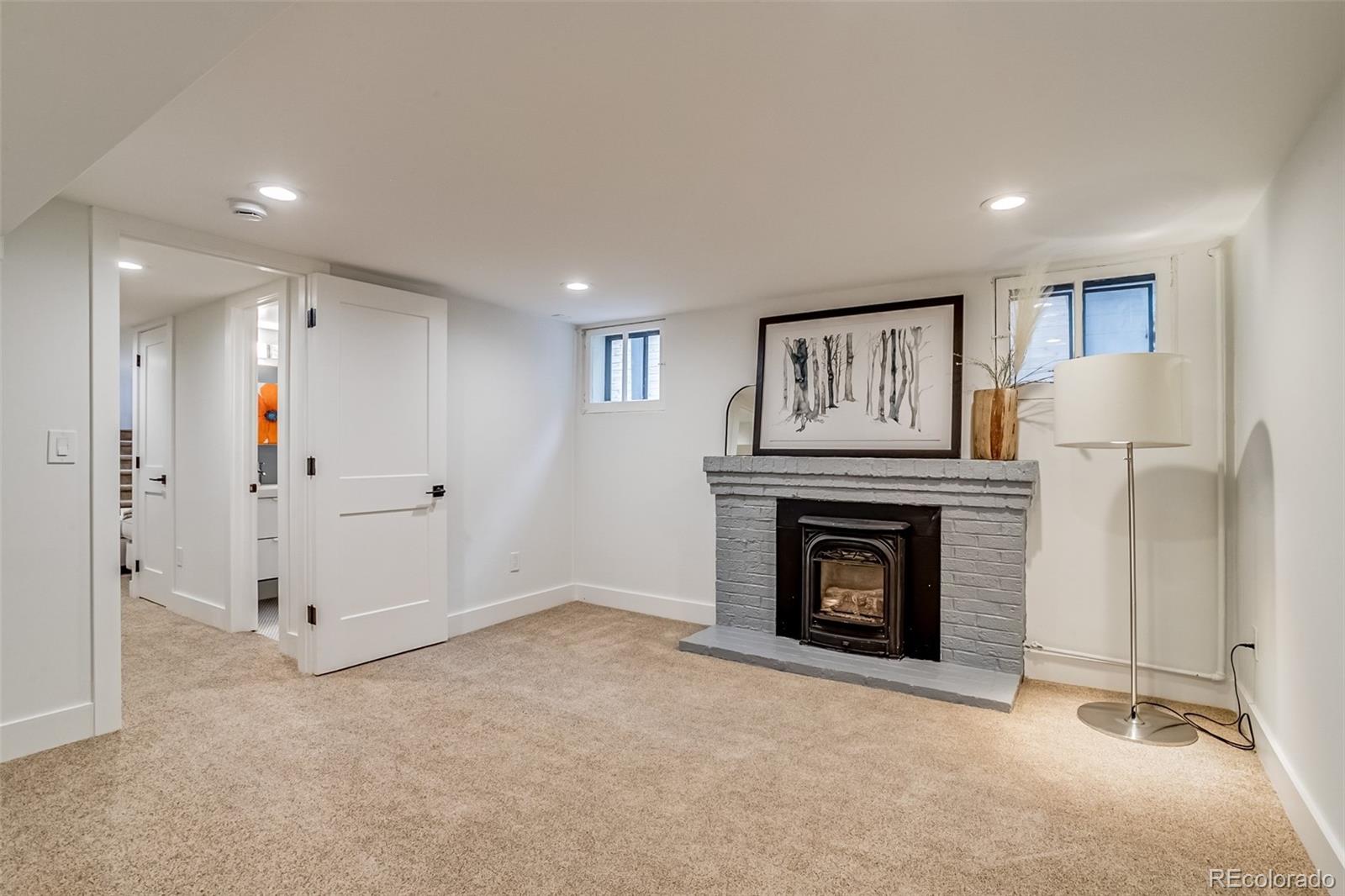 MLS Image #26 for 840 s corona street,denver, Colorado