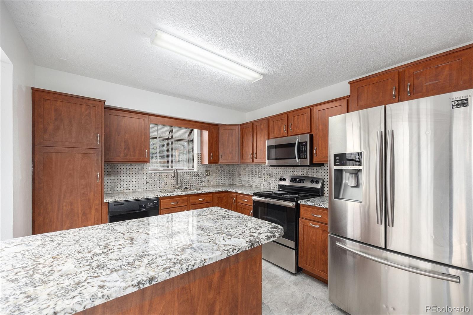 MLS Image #3 for 14190 e gunnison place,aurora, Colorado