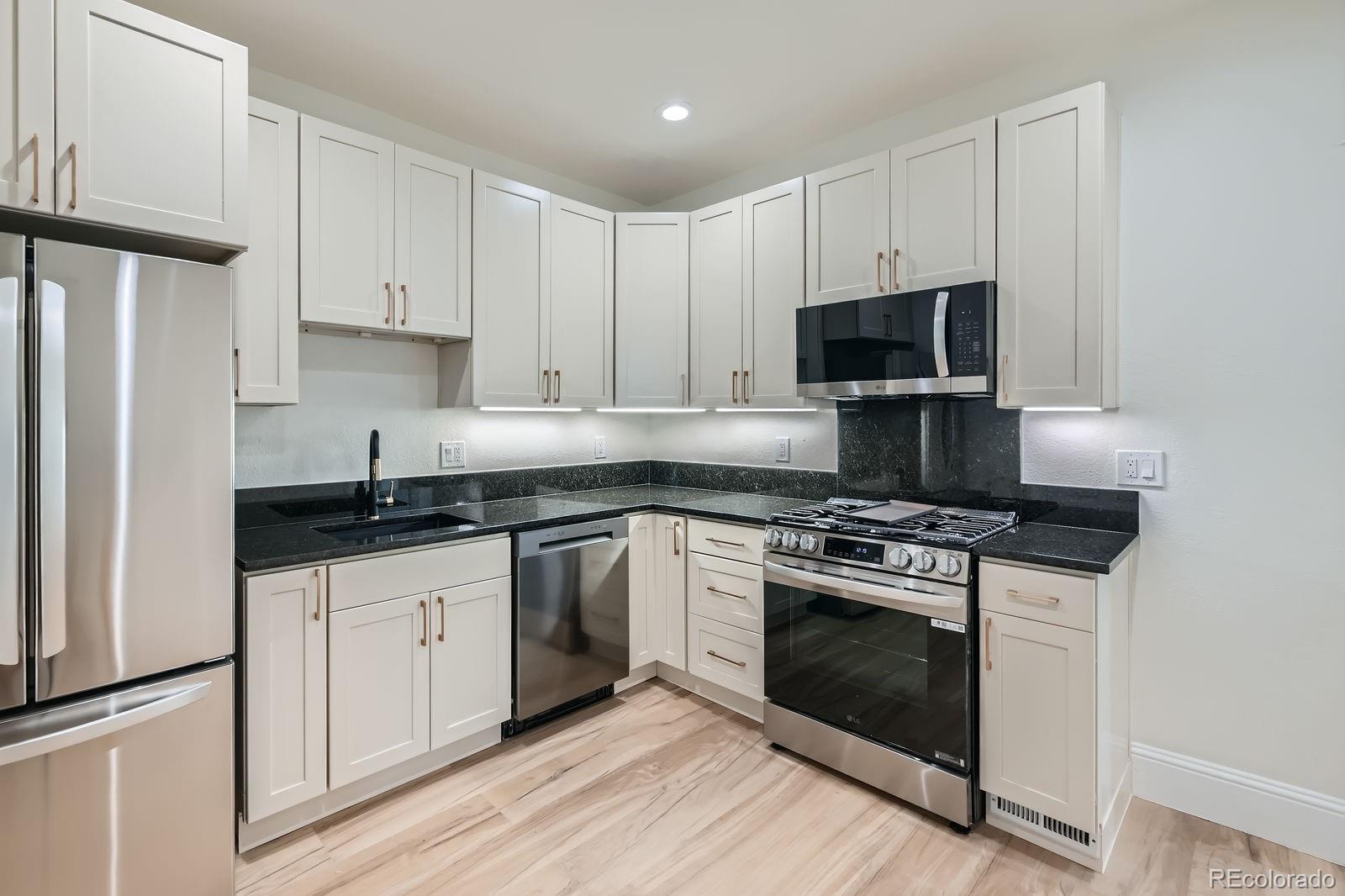 MLS Image #4 for 715 w 7th avenue,denver, Colorado