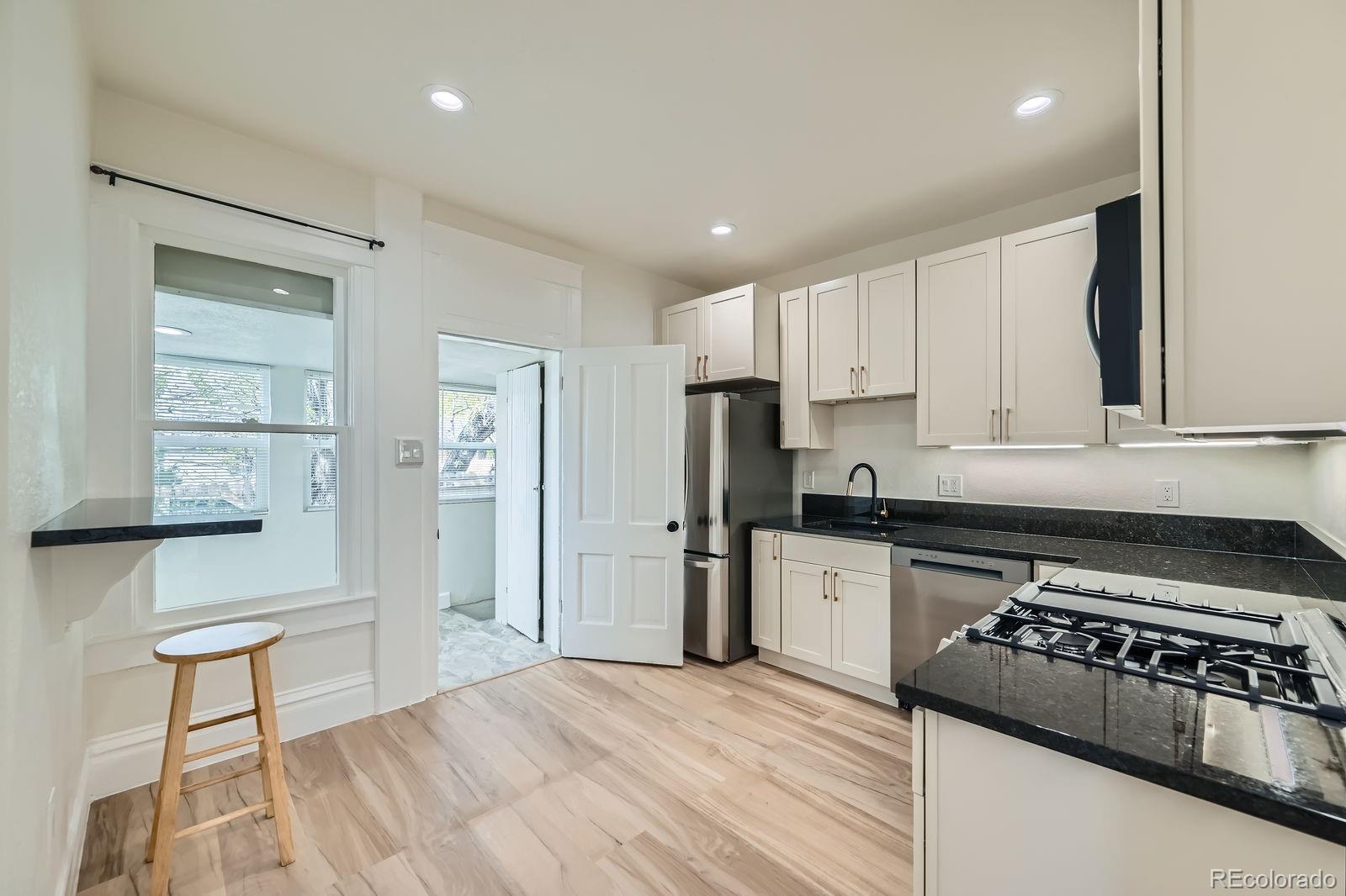 MLS Image #5 for 715 w 7th avenue,denver, Colorado