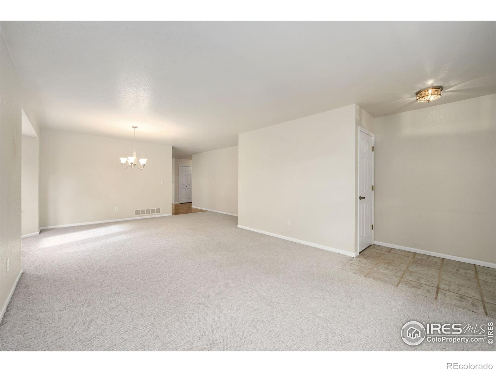 MLS Image #4 for 2356  waverly drive,loveland, Colorado