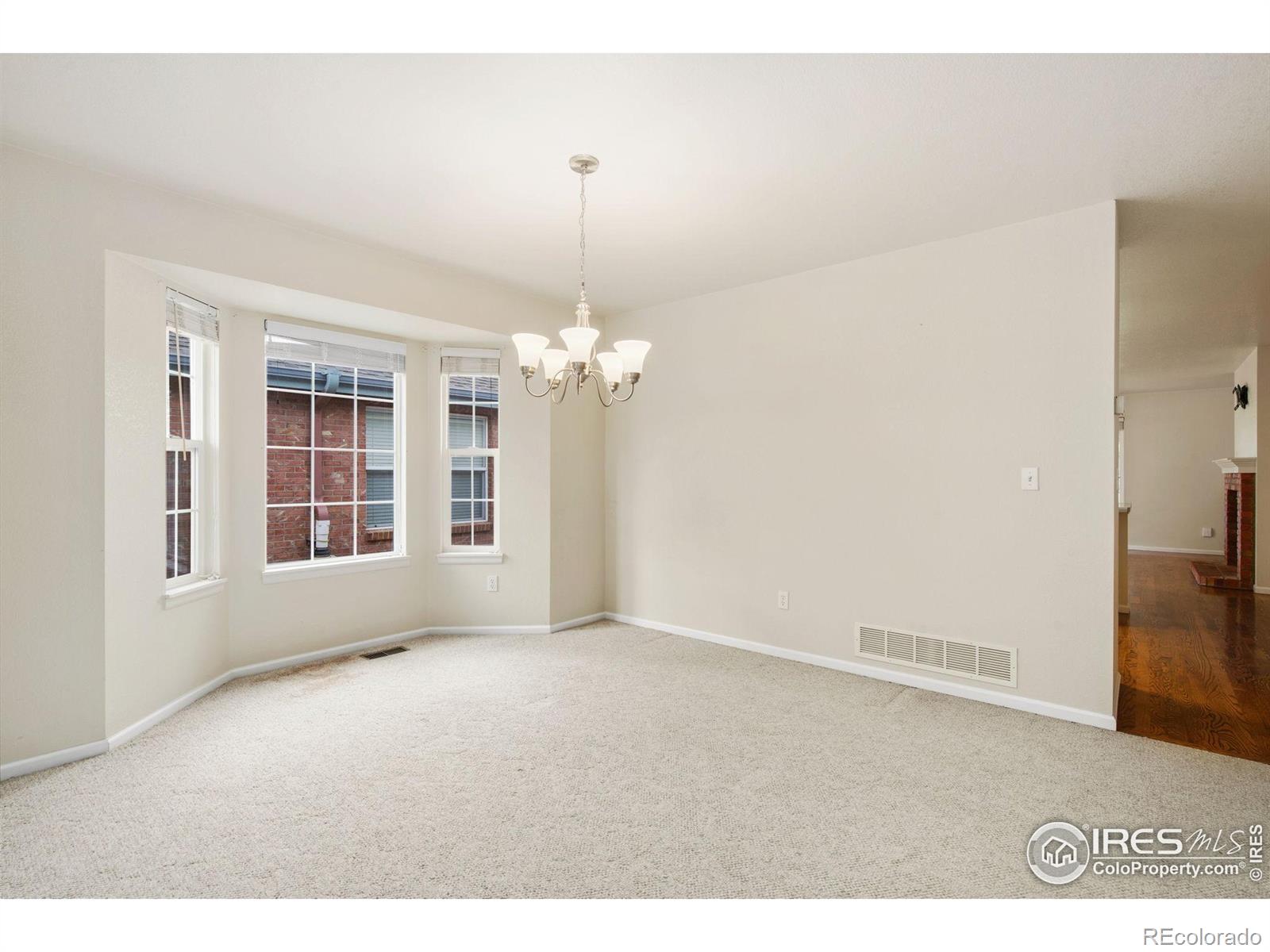 MLS Image #5 for 2356  waverly drive,loveland, Colorado