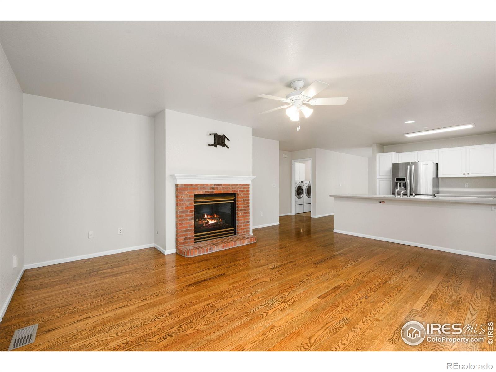 MLS Image #9 for 2356  waverly drive,loveland, Colorado