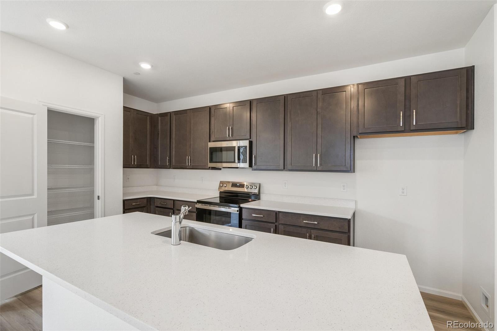 MLS Image #12 for 9313  biscay street,commerce city, Colorado