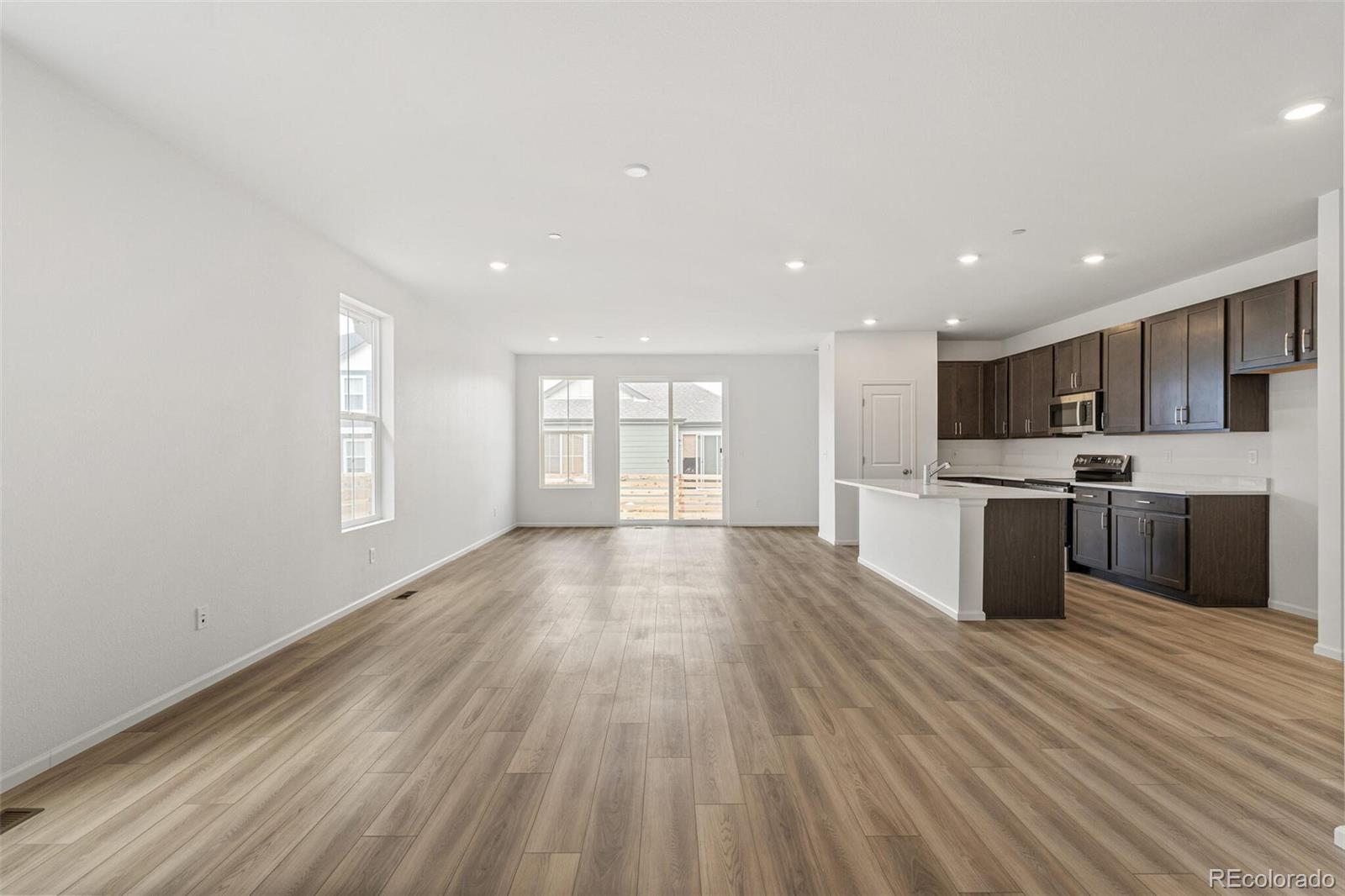 MLS Image #4 for 9313  biscay street,commerce city, Colorado