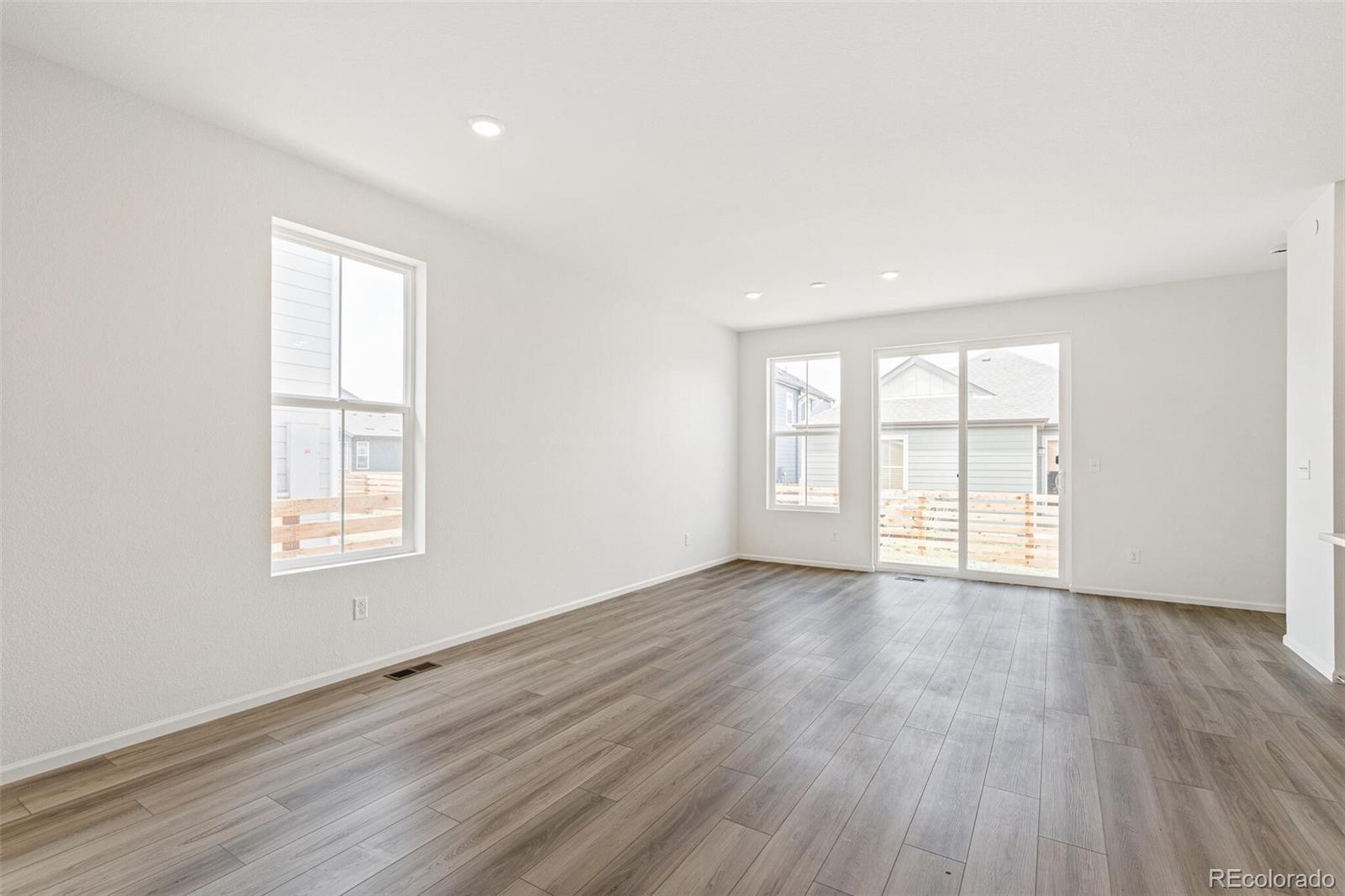 MLS Image #5 for 9313  biscay street,commerce city, Colorado
