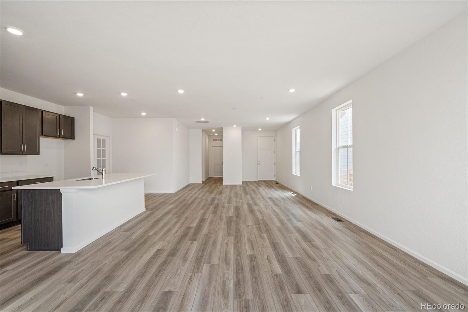 MLS Image #7 for 9313  biscay street,commerce city, Colorado