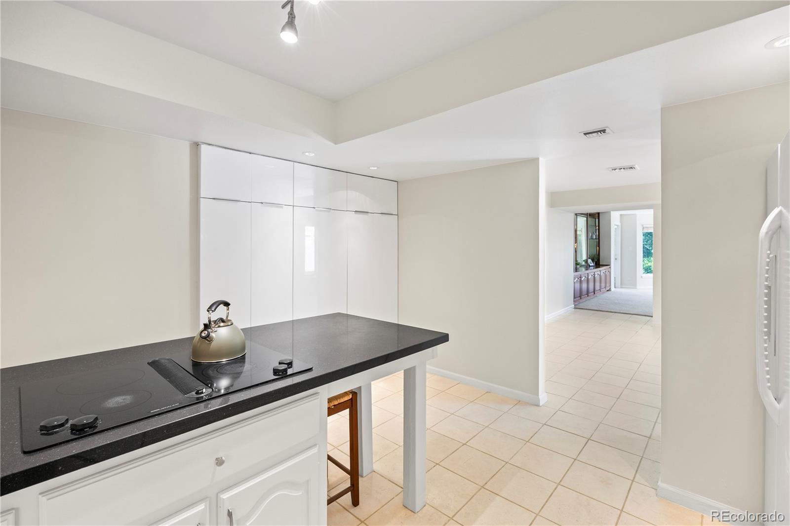 MLS Image #18 for 4605 s s yosemite street,denver, Colorado