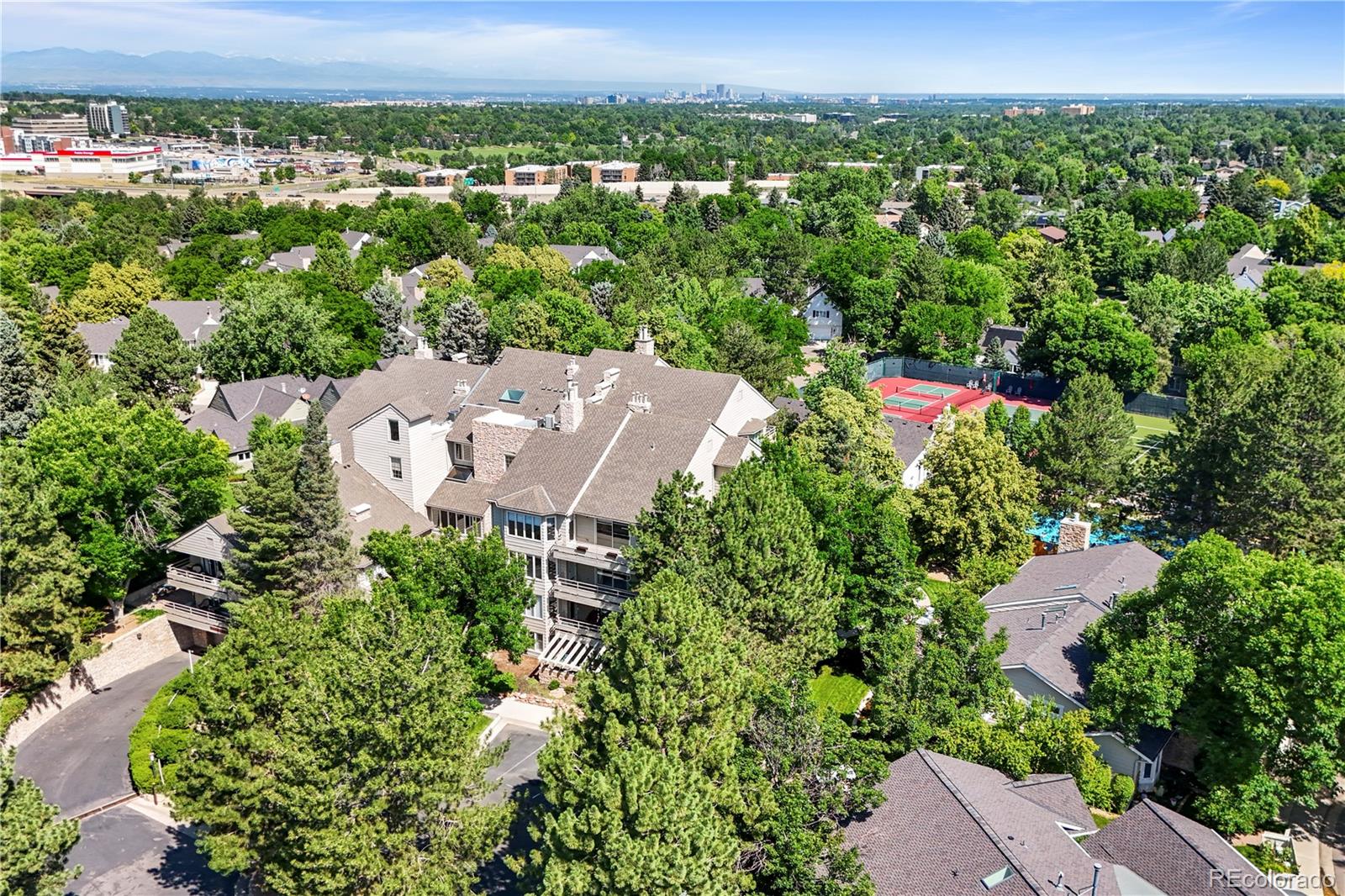 MLS Image #2 for 4605 s s yosemite street,denver, Colorado