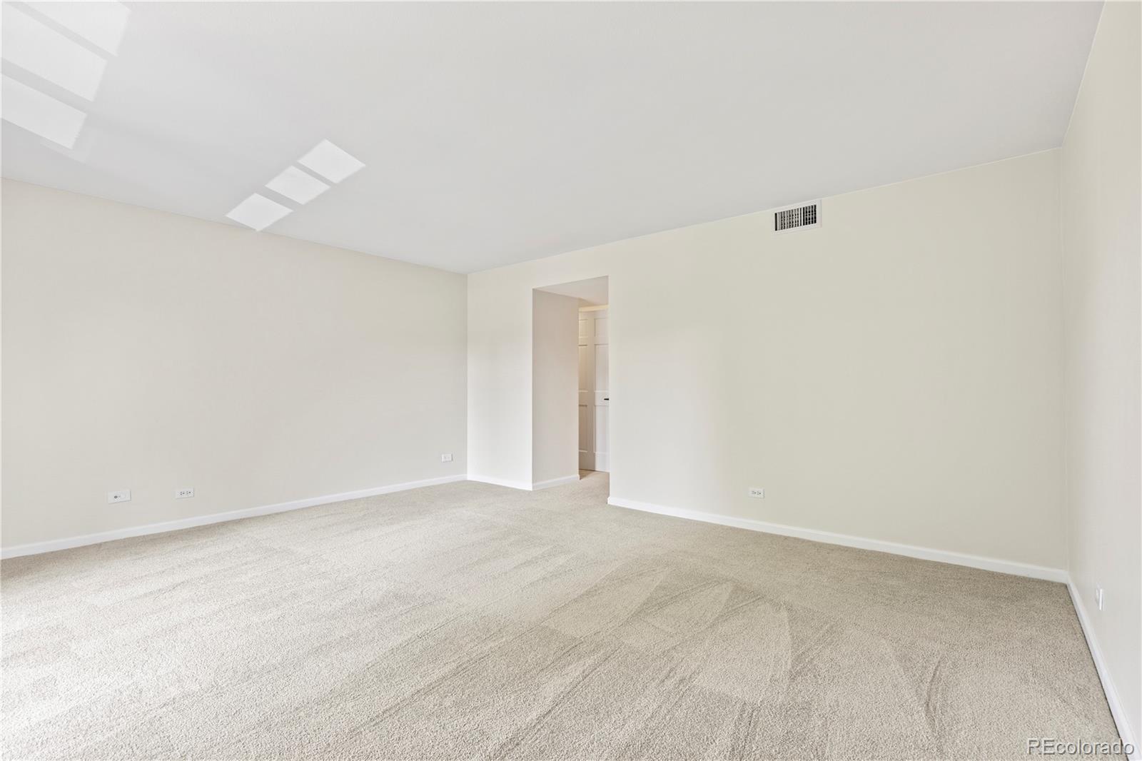 MLS Image #23 for 4605 s s yosemite street,denver, Colorado