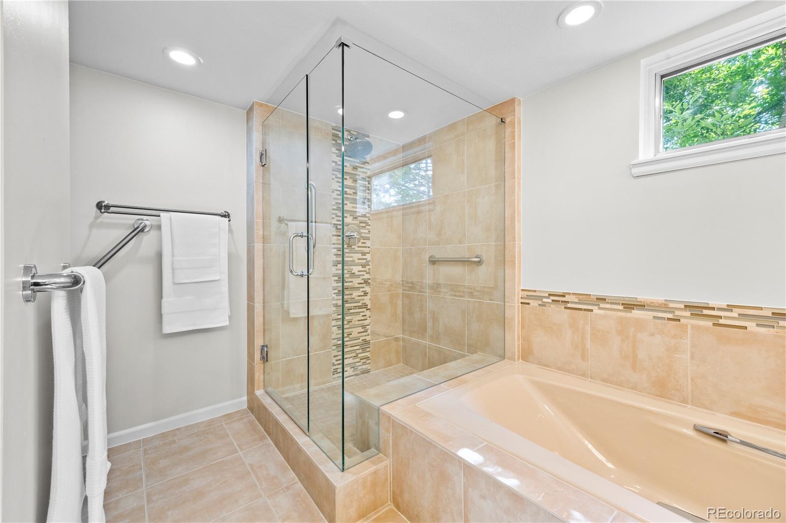 MLS Image #30 for 4605 s s yosemite street,denver, Colorado