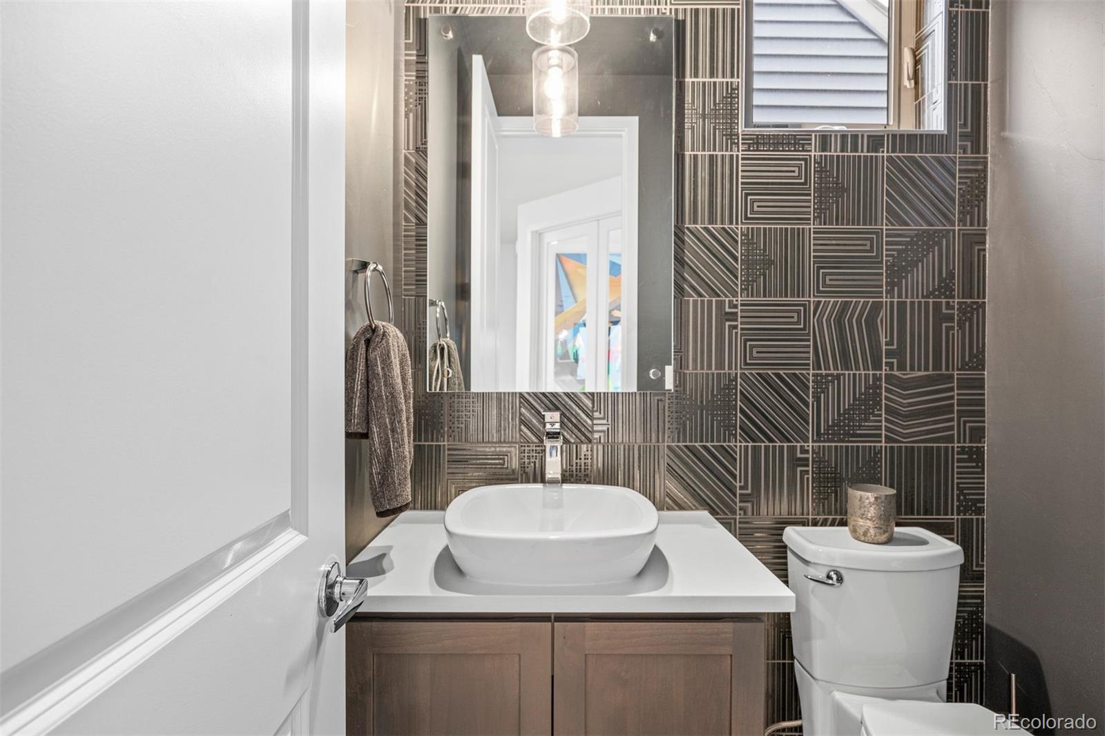 MLS Image #8 for 3928 n vrain street,denver, Colorado