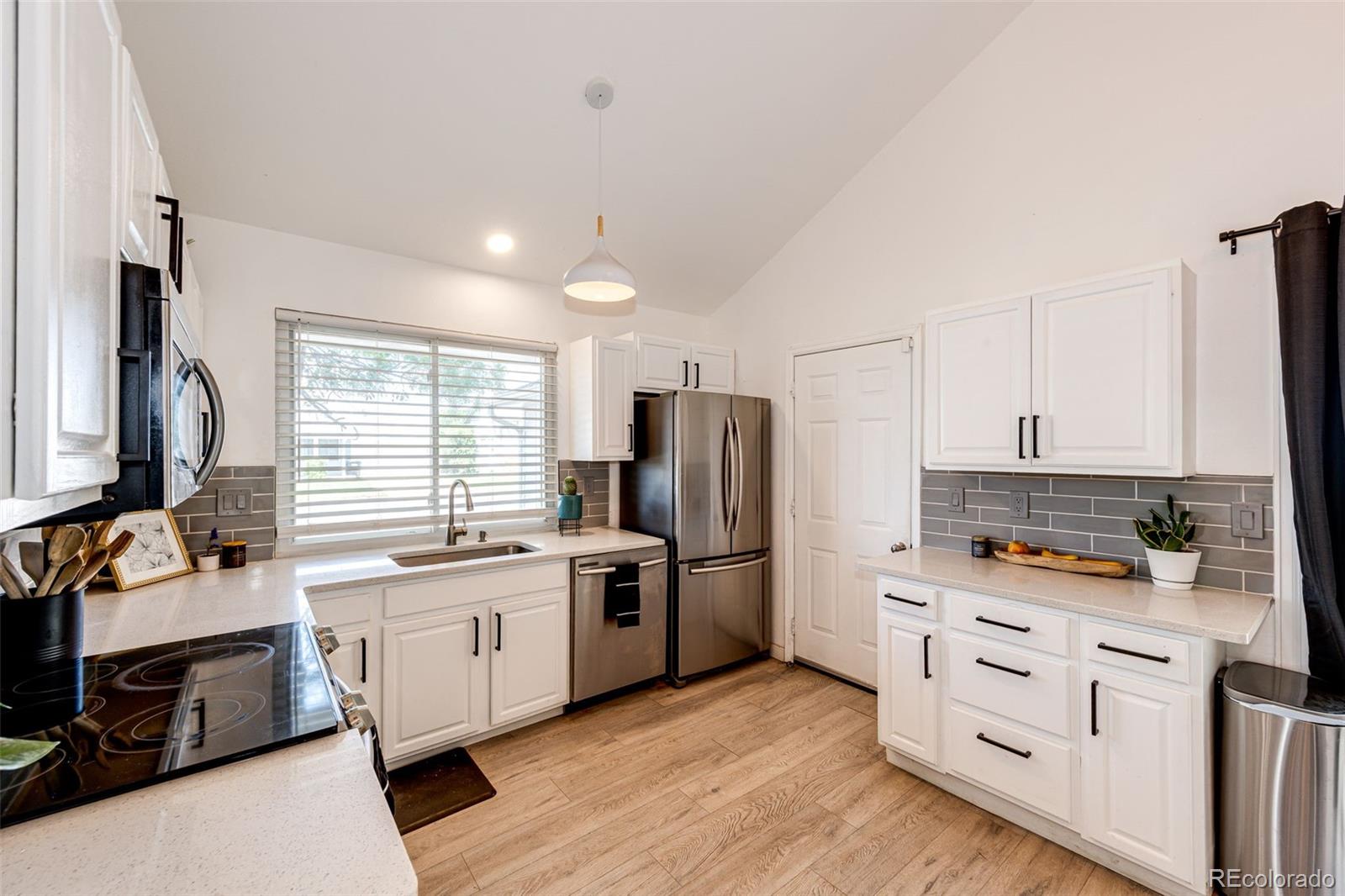 MLS Image #9 for 978 s salida street,aurora, Colorado