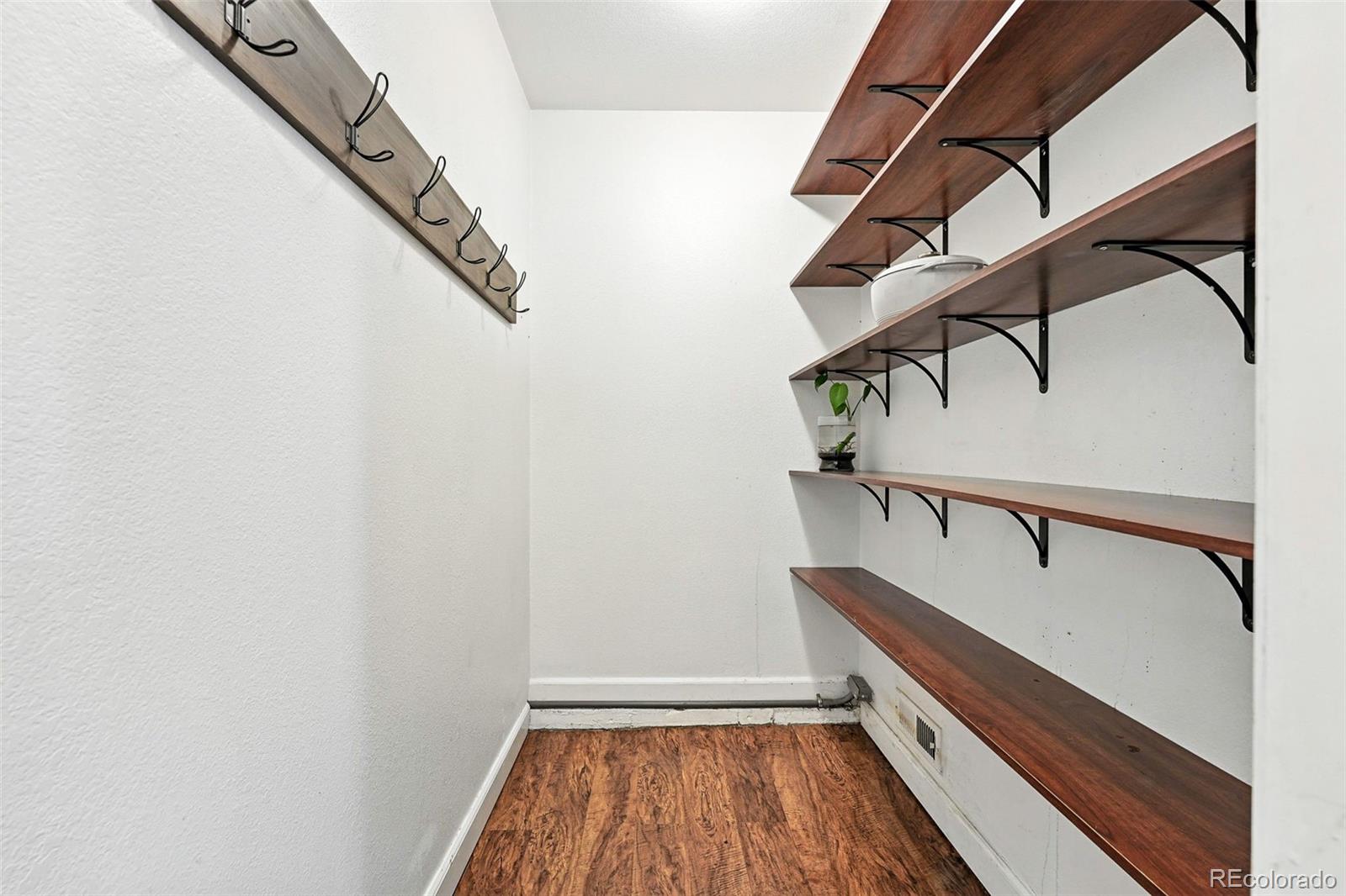 MLS Image #17 for 8422  everett way,arvada, Colorado