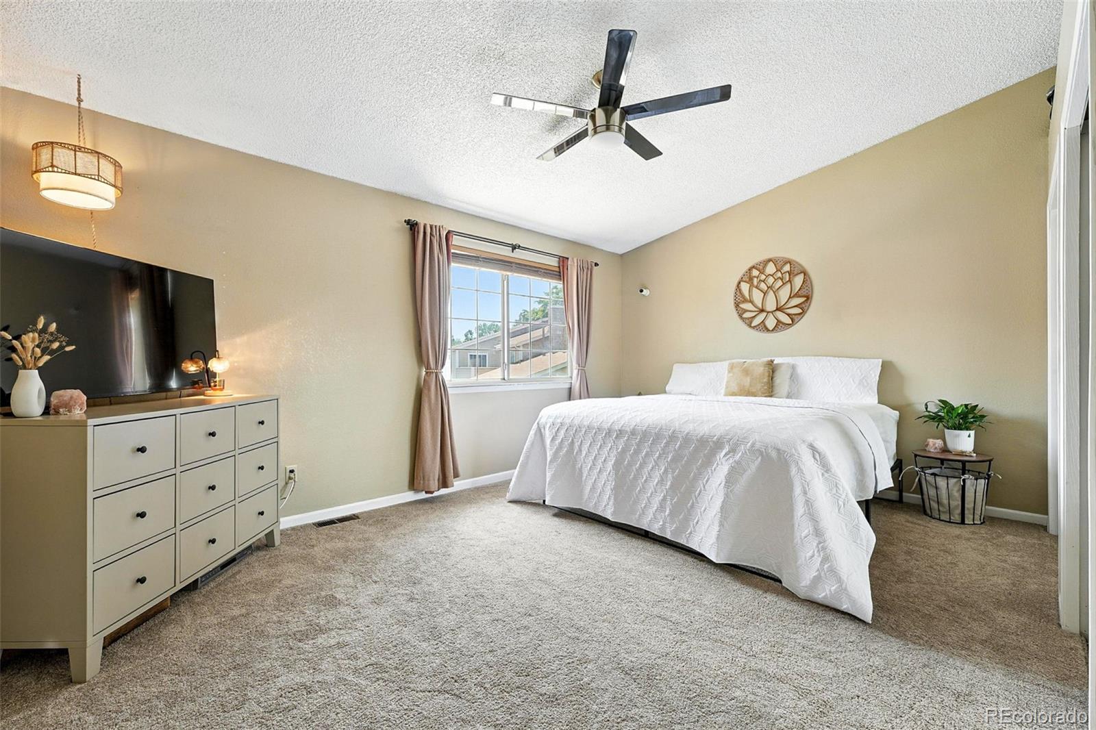 MLS Image #23 for 8422  everett way,arvada, Colorado