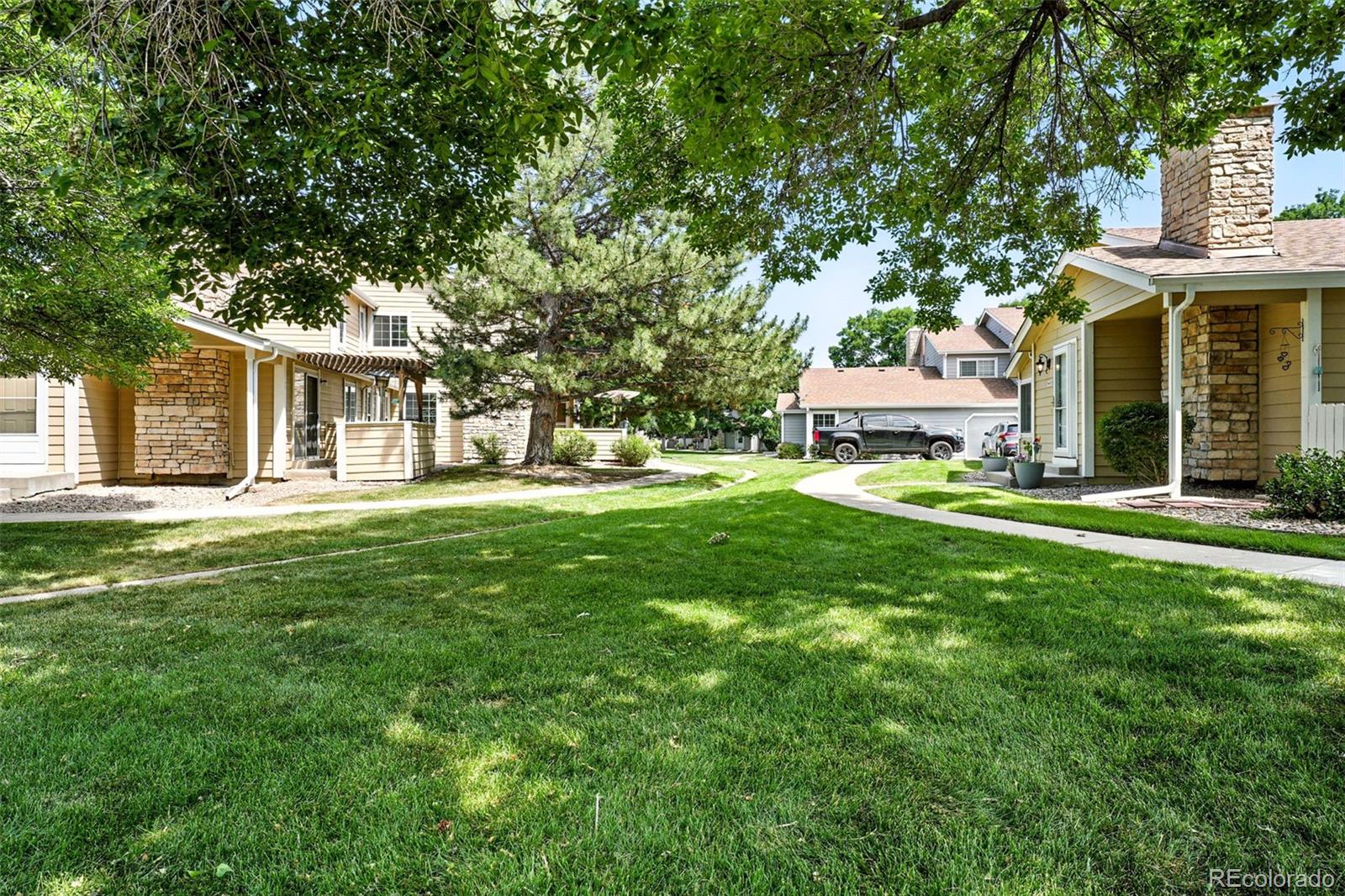 MLS Image #3 for 8422  everett way,arvada, Colorado
