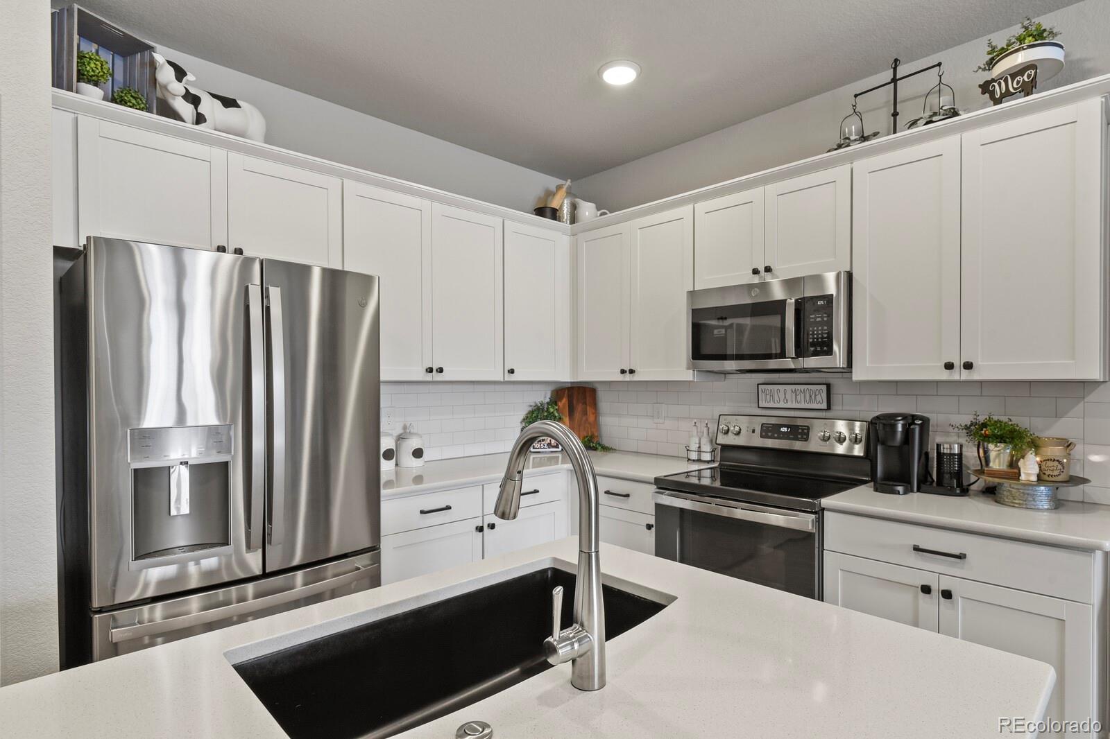 MLS Image #15 for 8765  laurel mountain view,colorado springs, Colorado