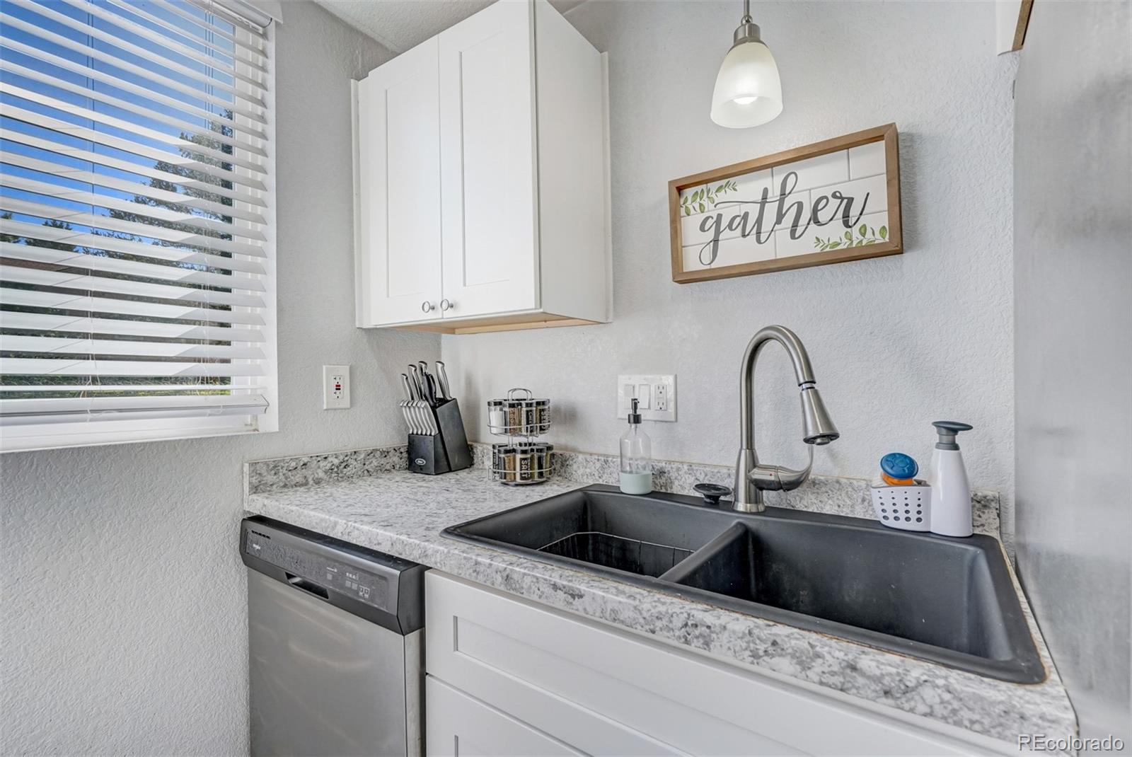 MLS Image #9 for 111 n 14 th street,colorado springs, Colorado