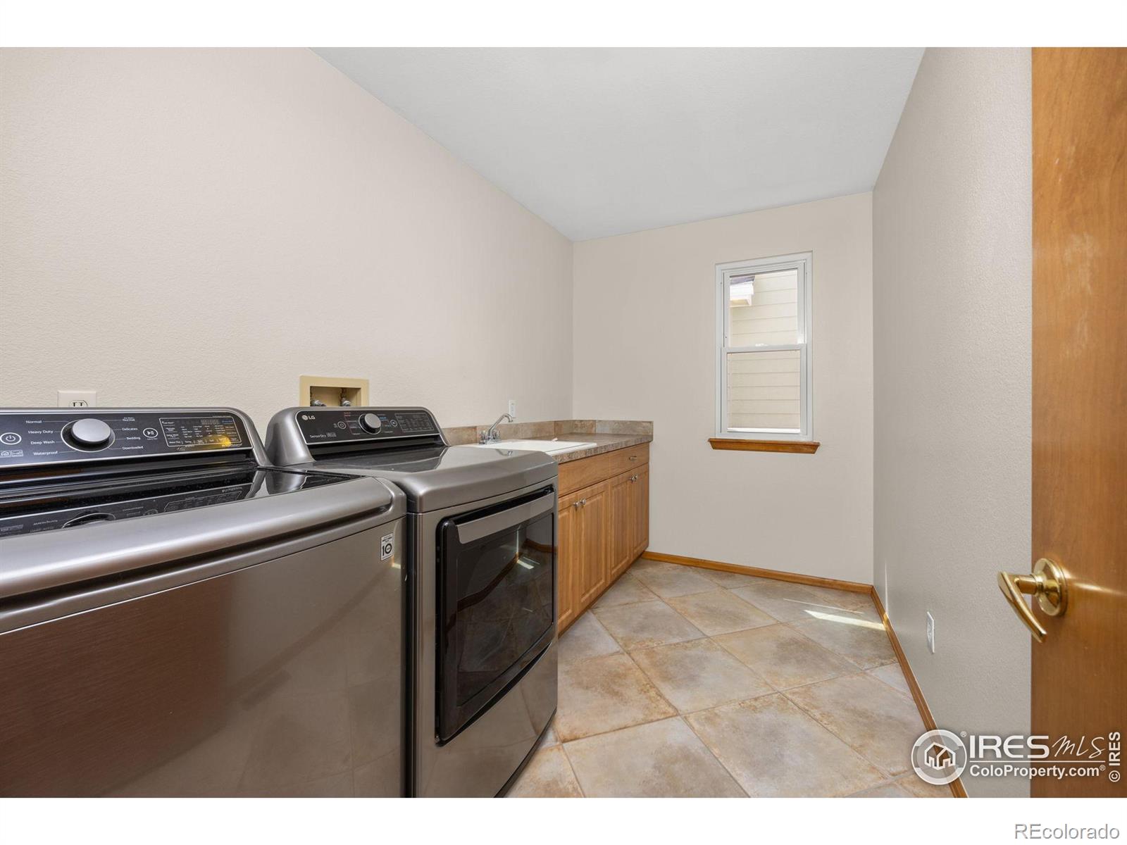 MLS Image #12 for 988 w dahlia street,louisville, Colorado