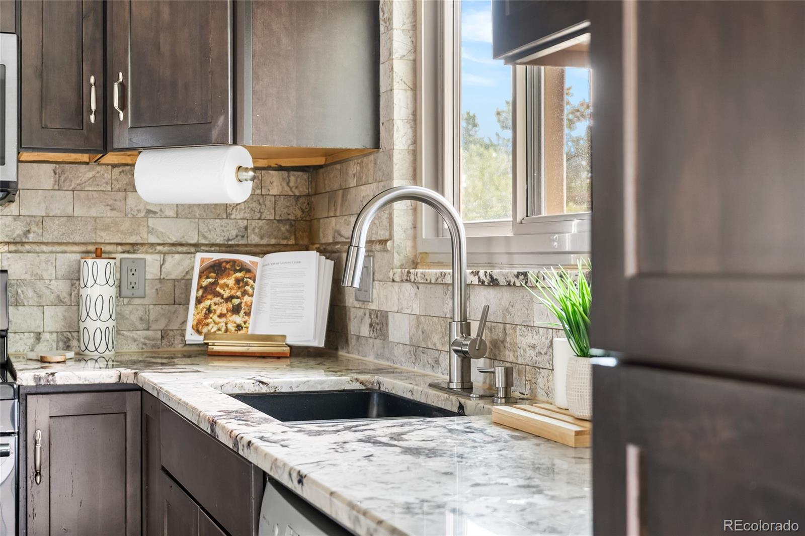 MLS Image #14 for 6254 w 79th avenue,arvada, Colorado