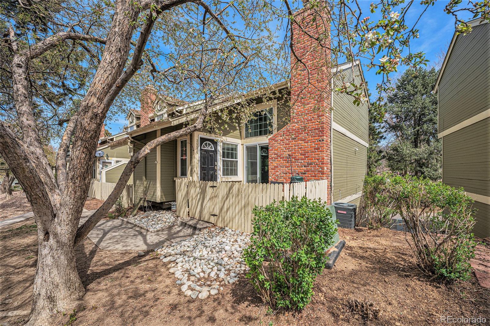 MLS Image #1 for 2005 s helena street g,aurora, Colorado