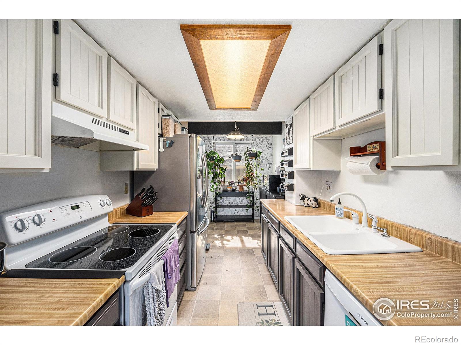 MLS Image #10 for 8746  carr loop,arvada, Colorado