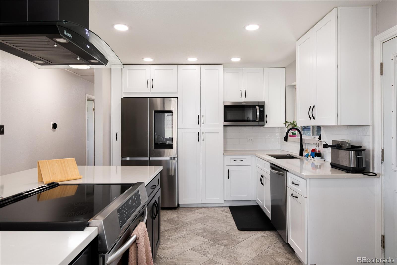 MLS Image #12 for 585  estes street,lakewood, Colorado