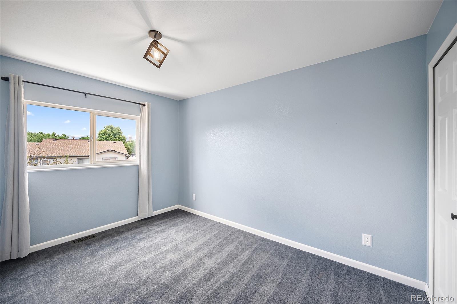 MLS Image #11 for 7102  oxmoor lane,colorado springs, Colorado