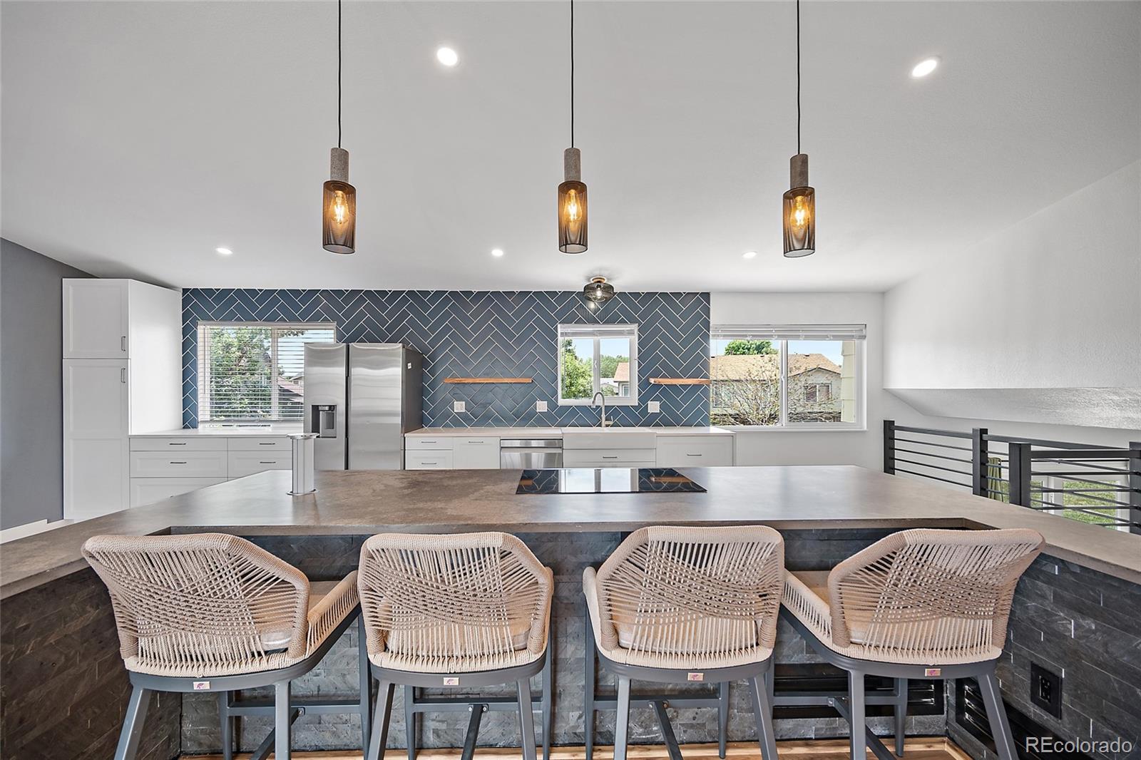 MLS Image #3 for 7102  oxmoor lane,colorado springs, Colorado