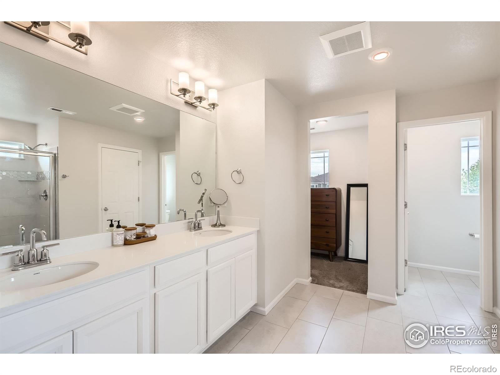 MLS Image #13 for 71  sugar beet circle,longmont, Colorado