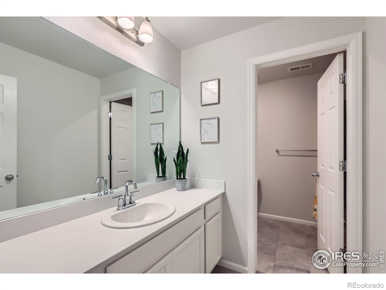 MLS Image #16 for 71  sugar beet circle,longmont, Colorado