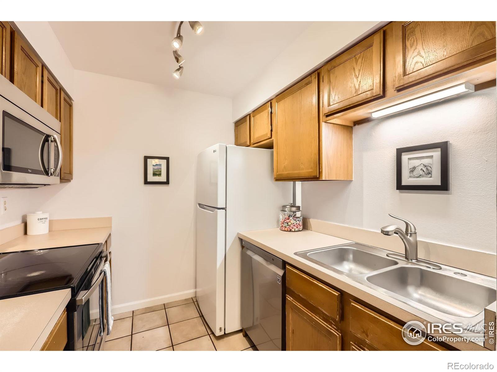 MLS Image #8 for 4670  white rock circle,boulder, Colorado
