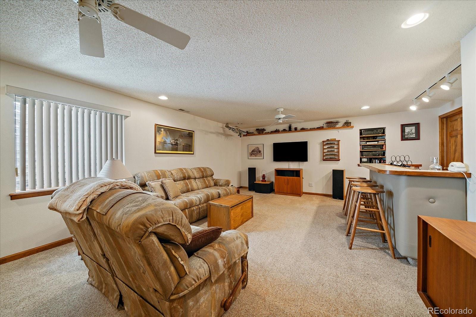 MLS Image #21 for 2210 s joliet way,aurora, Colorado