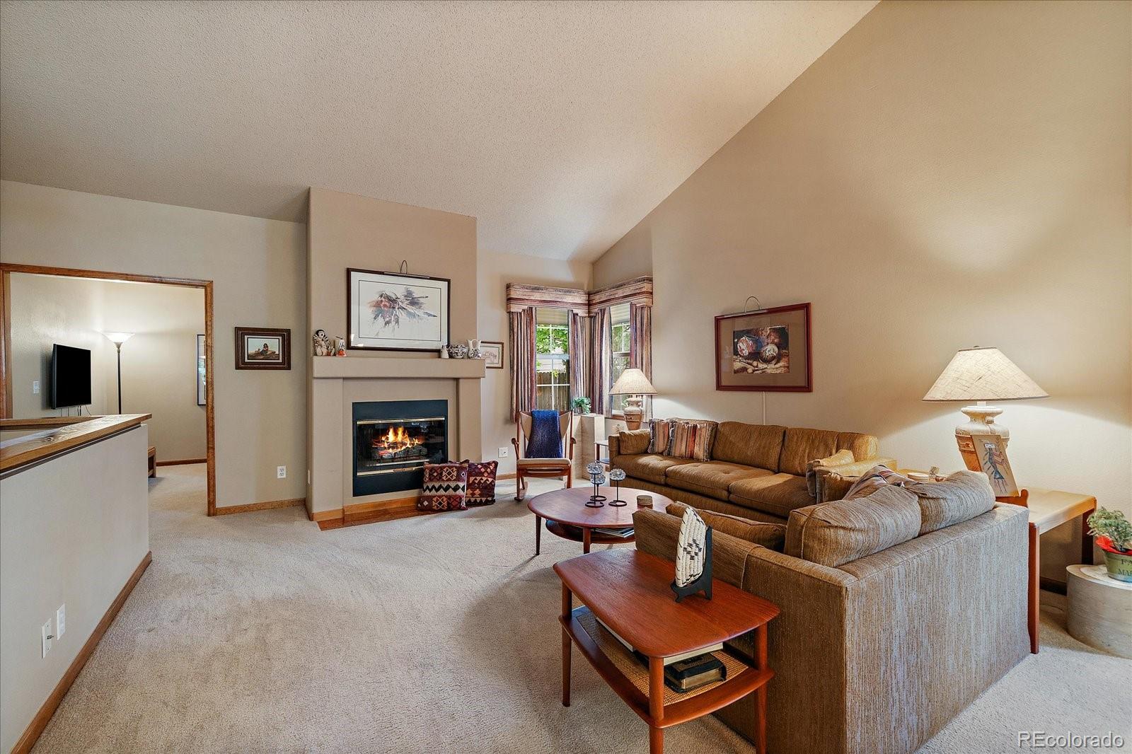 MLS Image #3 for 2210 s joliet way,aurora, Colorado