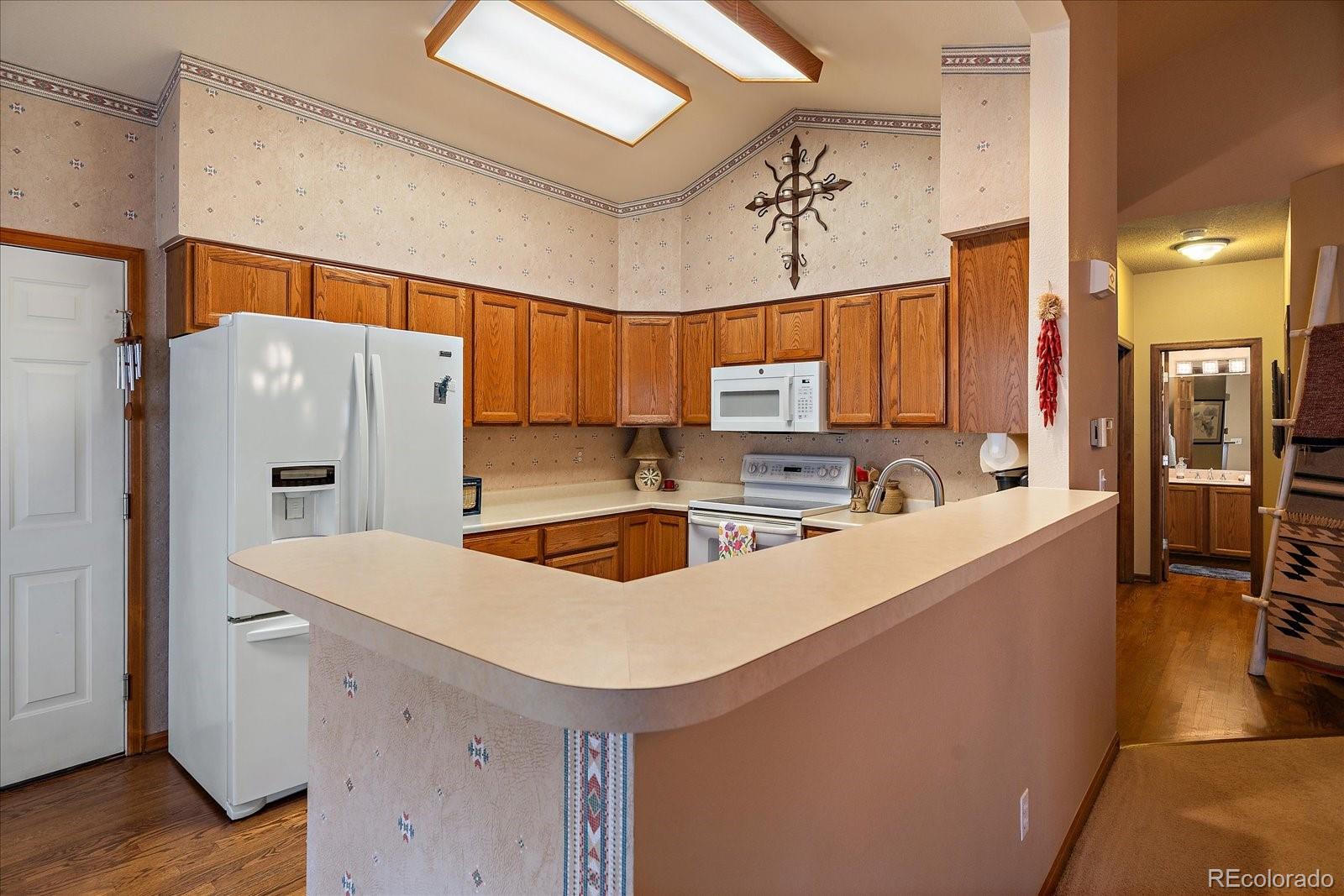 MLS Image #9 for 2210 s joliet way,aurora, Colorado