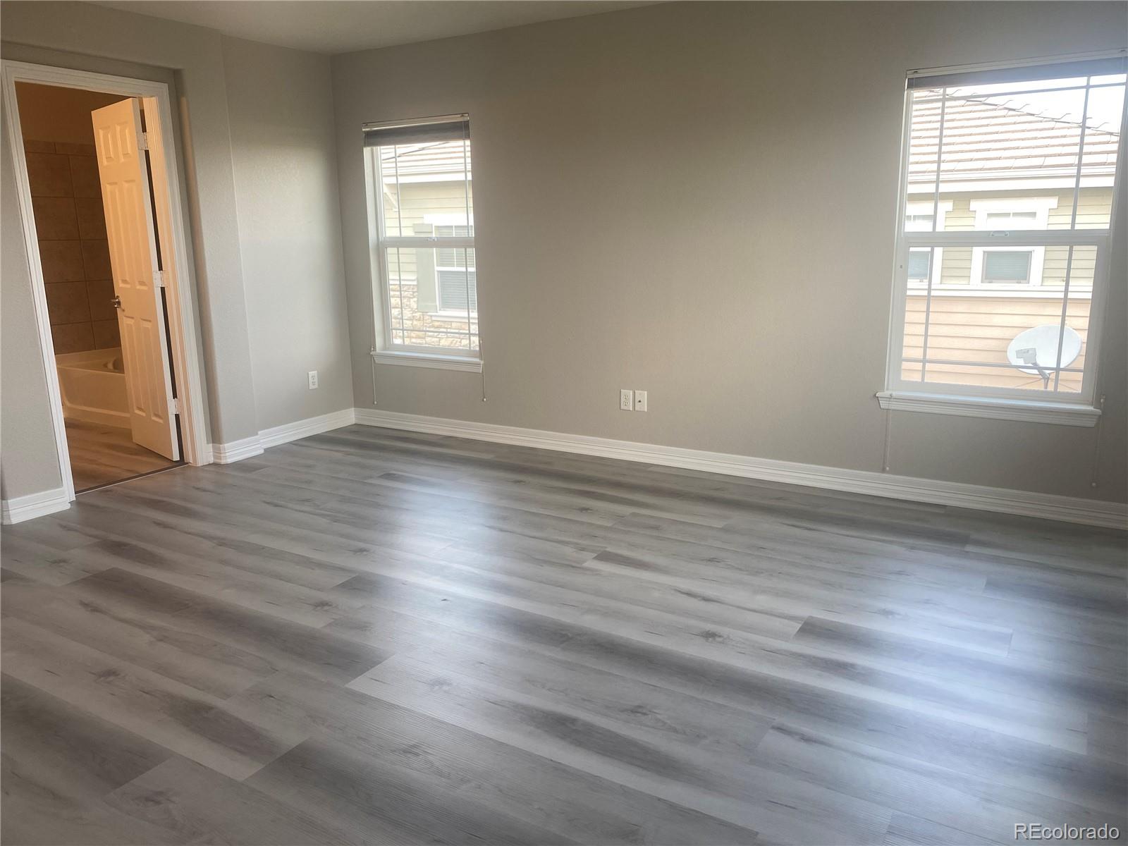 MLS Image #15 for 9768  mayfair street,englewood, Colorado