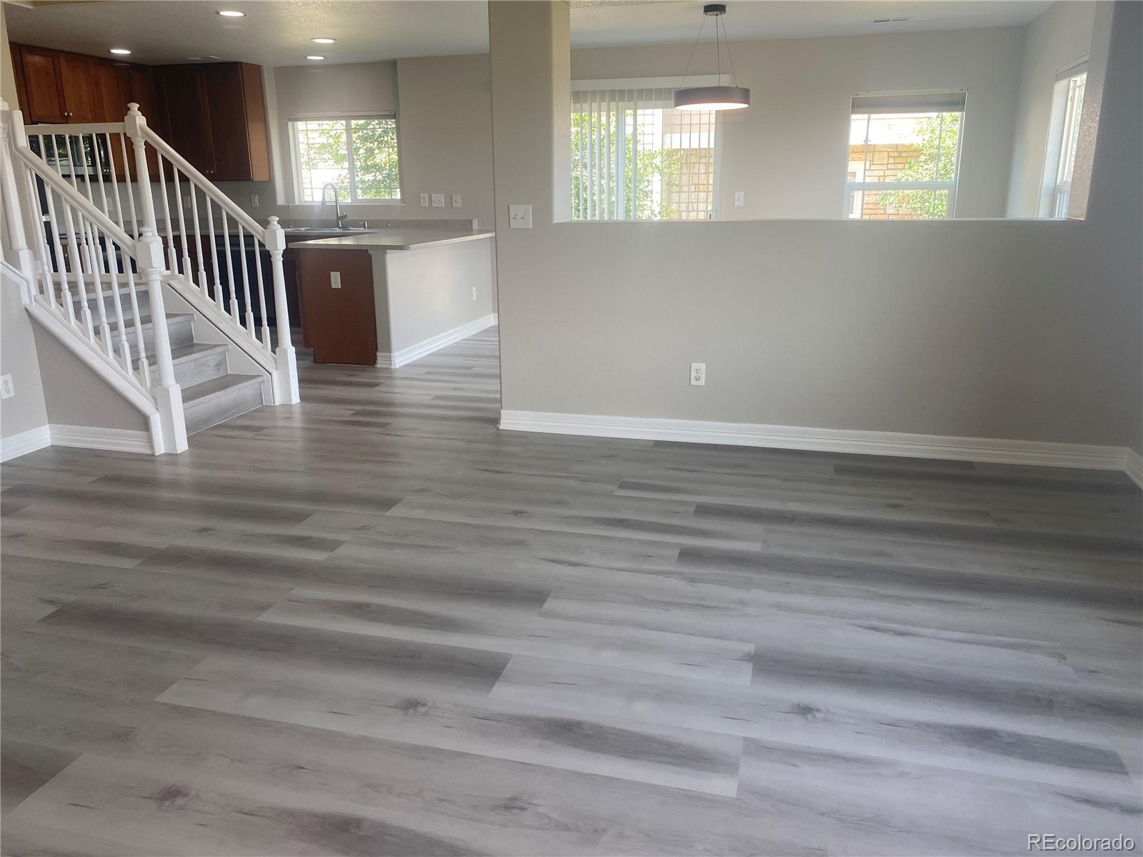 MLS Image #2 for 9768  mayfair street,englewood, Colorado