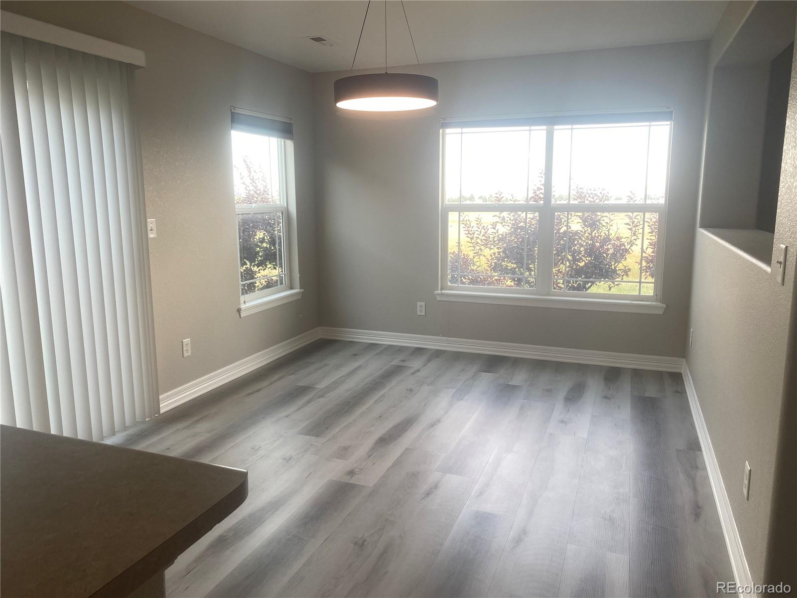 MLS Image #4 for 9768  mayfair street,englewood, Colorado
