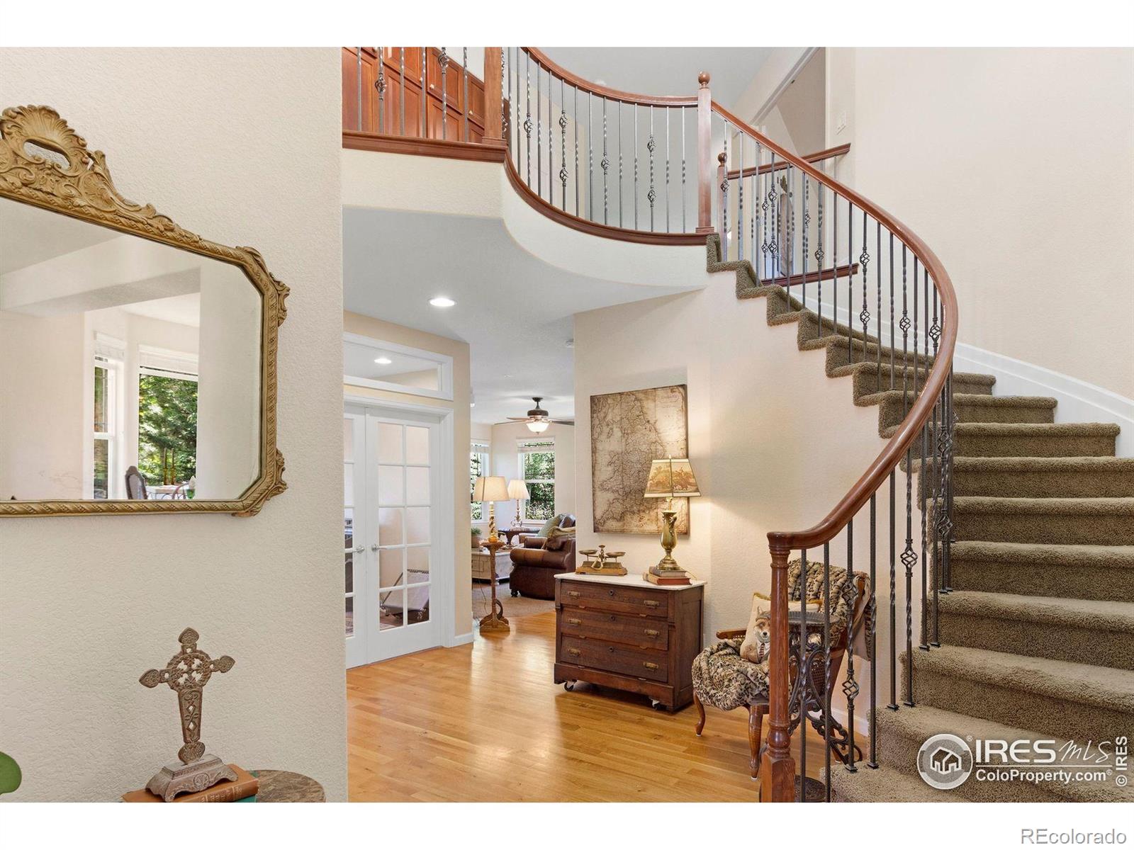 MLS Image #2 for 121  osprey lane,lyons, Colorado