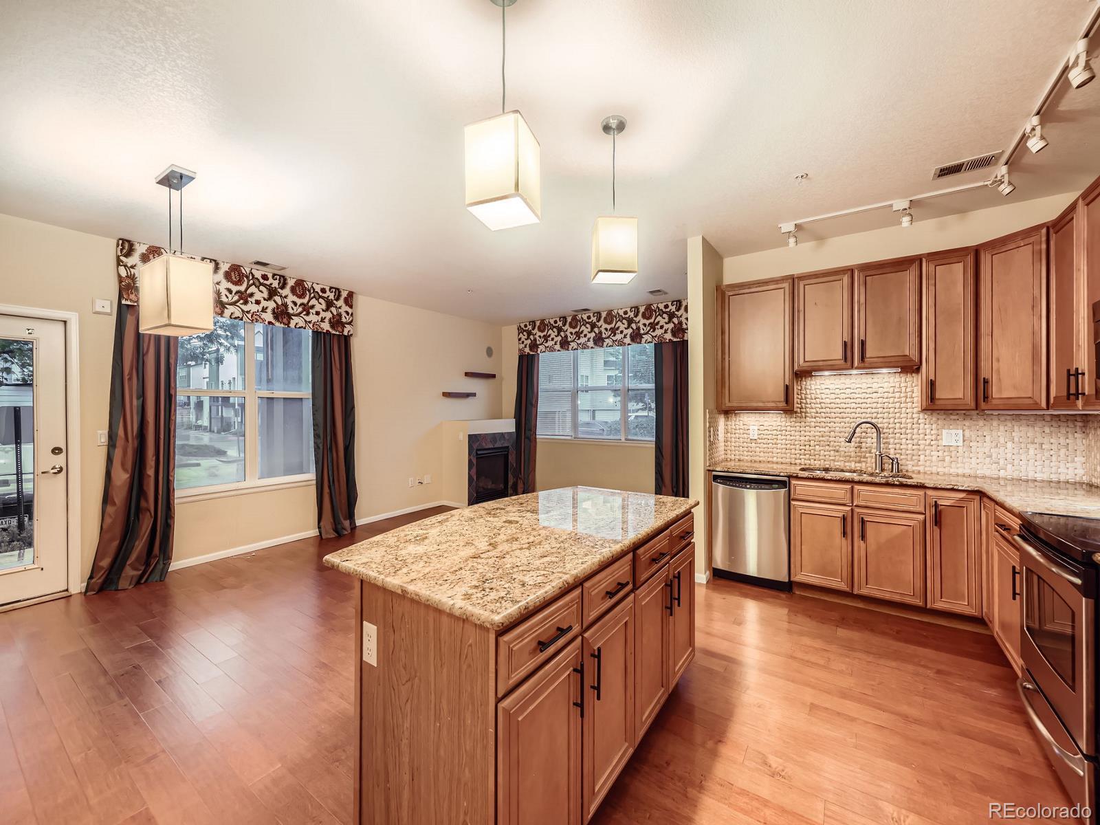 MLS Image #6 for 11316  colony circle,broomfield, Colorado