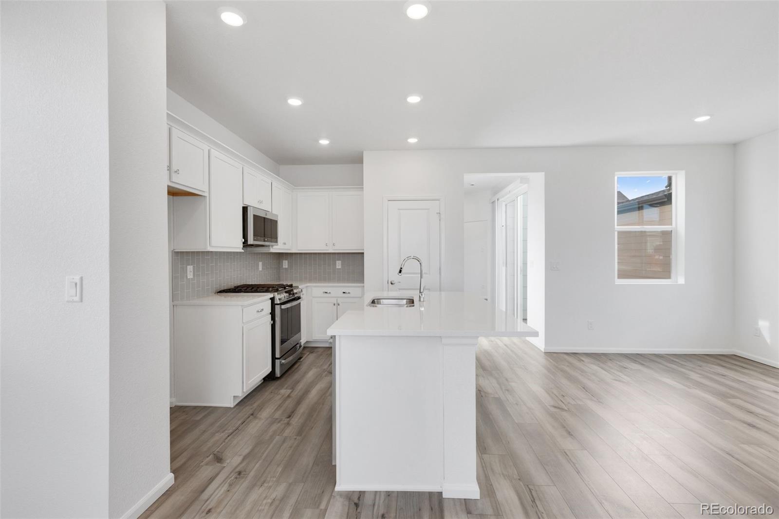 MLS Image #14 for 5479 n elk street,aurora, Colorado