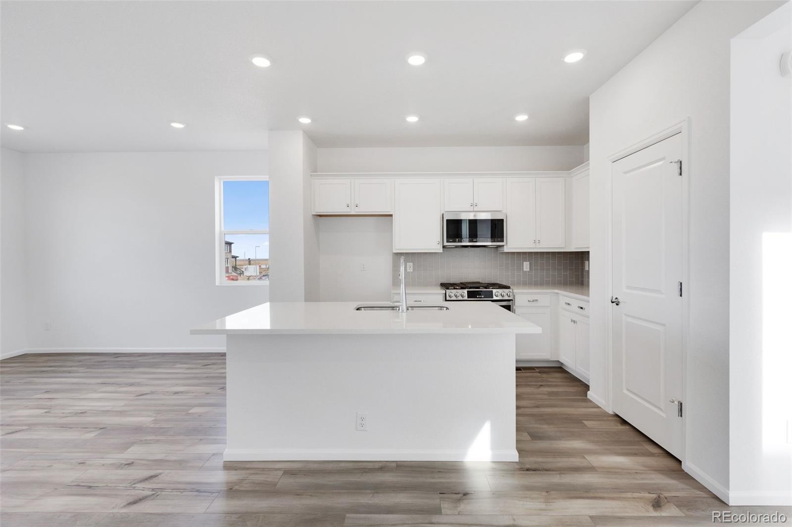 MLS Image #2 for 5479 n elk street,aurora, Colorado