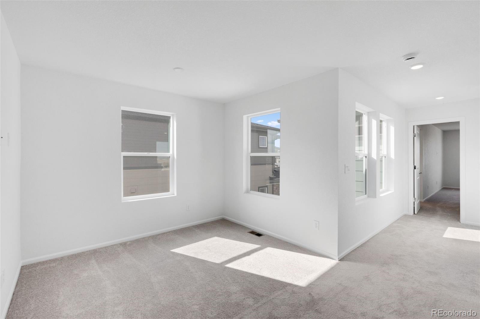 MLS Image #6 for 5479 n elk street,aurora, Colorado