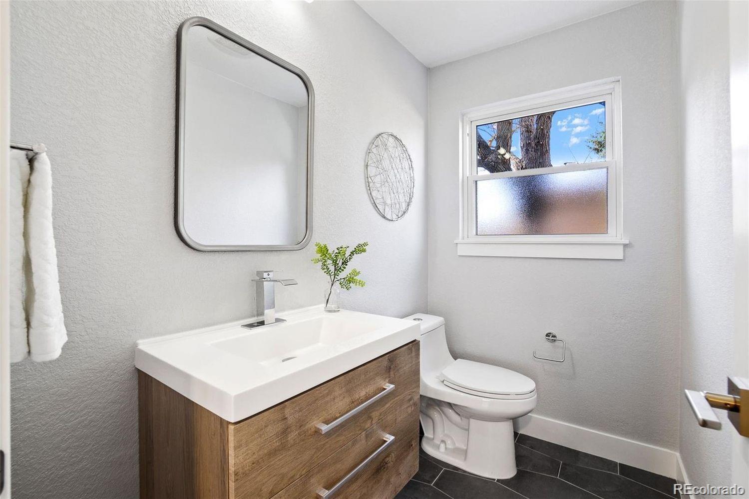 MLS Image #11 for 6237 s poplar street,centennial, Colorado