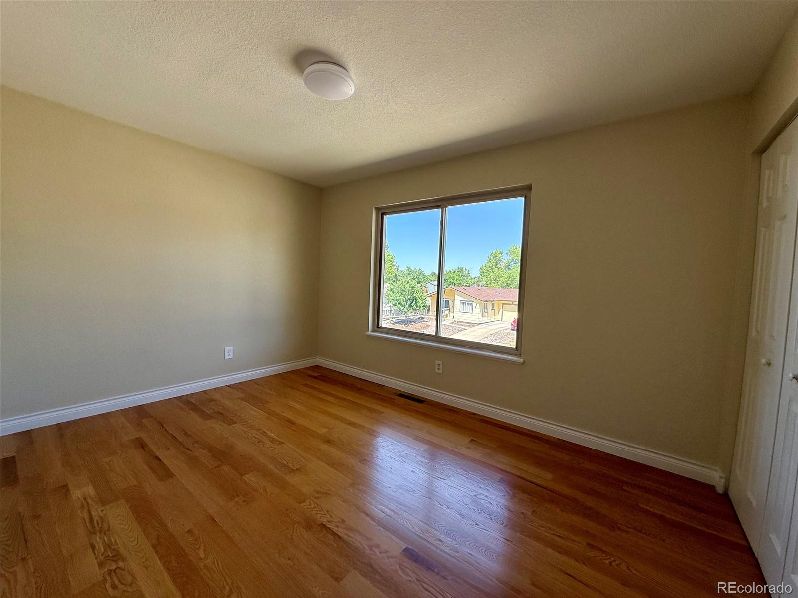 MLS Image #11 for 8127  lafayette street,denver, Colorado